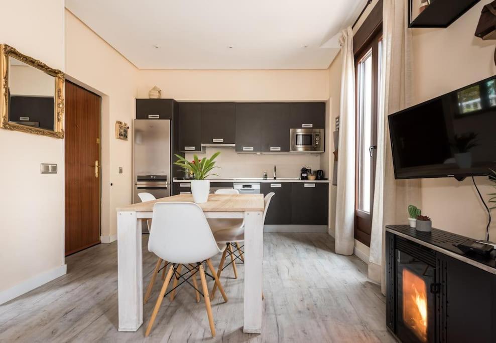 Ático con terraza y chimenea junto a Universidad Alcalá de Henares Esterno foto